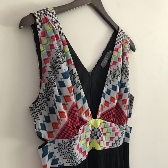 Like Mynded | Emmett Maxi Dress in Cosmic Plunging | Medium - Picture 6 of 11